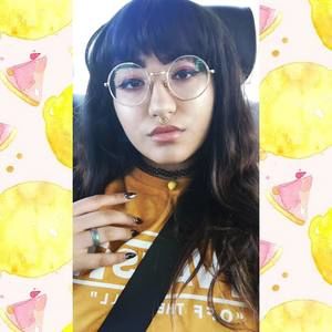 Meet your Posher, Alivia